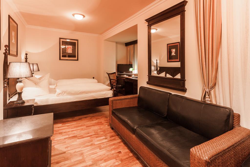 Hotel Aviv Dresden Luaran gambar