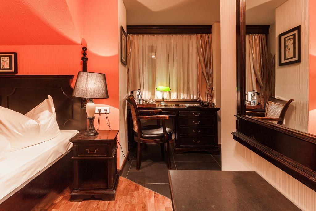 Hotel Aviv Dresden Luaran gambar